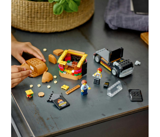 LEGO City 60404 Ciężarówka z burgerami - 1202678 - zdjęcie 13